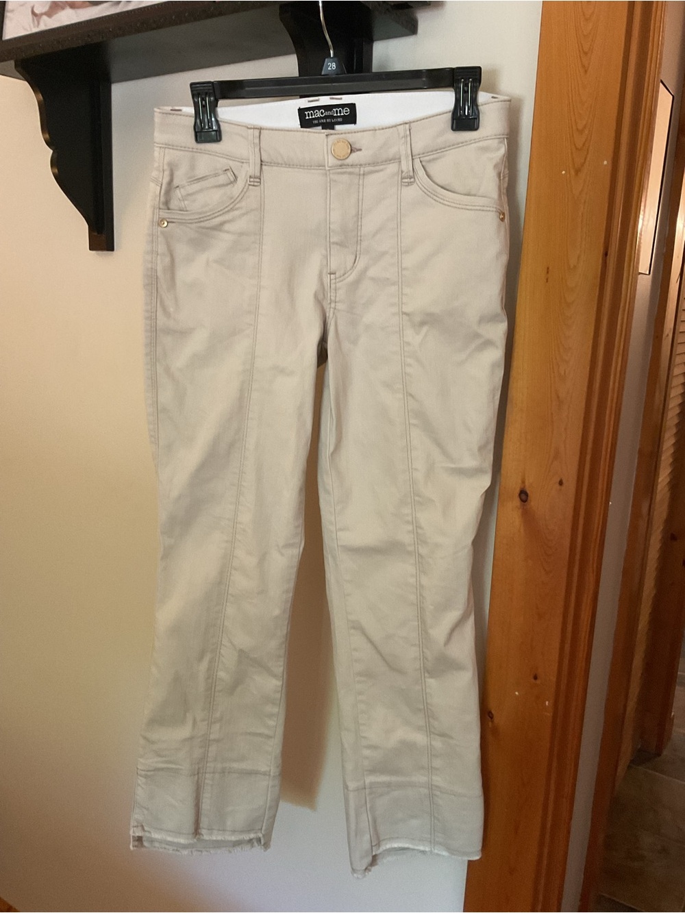 Cream Straight-Leg Jeans - Mid Rise
